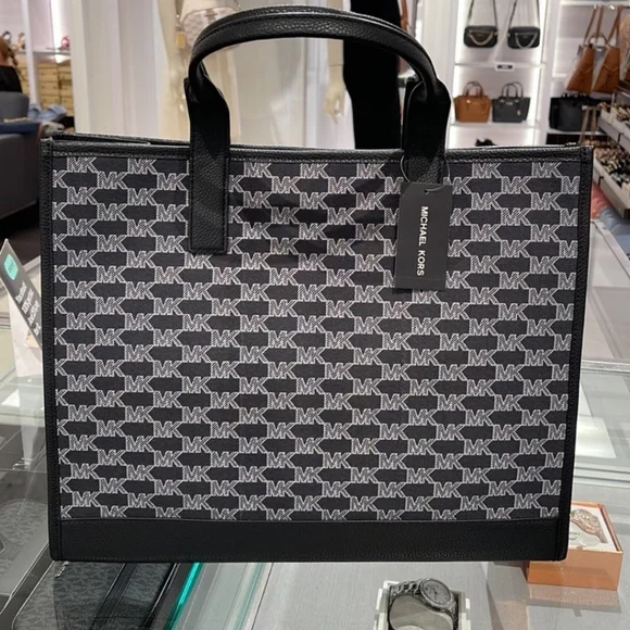 Michael Kors Structured tote